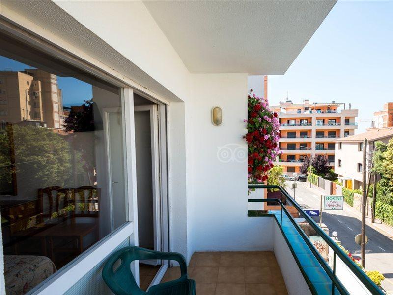 Hostal Magnolia Lloret de Mar Exterior photo
