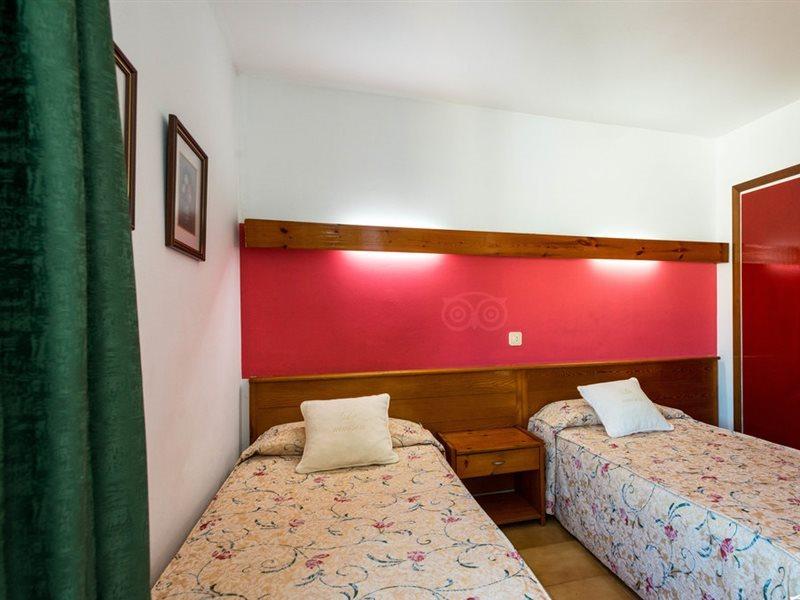 Hostal Magnolia Lloret de Mar Exterior photo