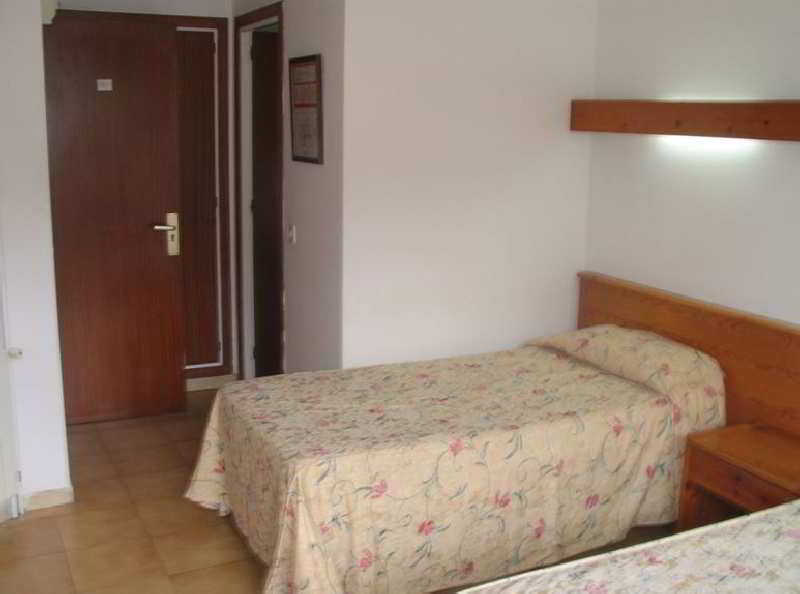 Hostal Magnolia Lloret de Mar Exterior photo