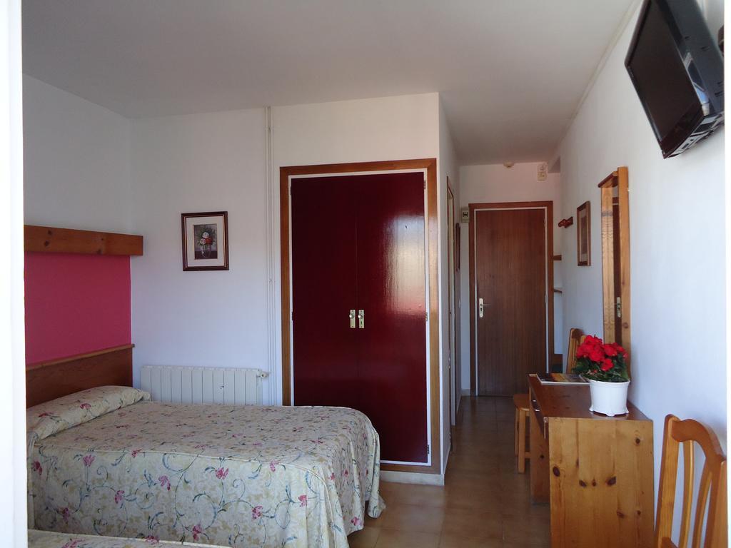Hostal Magnolia Lloret de Mar Exterior photo